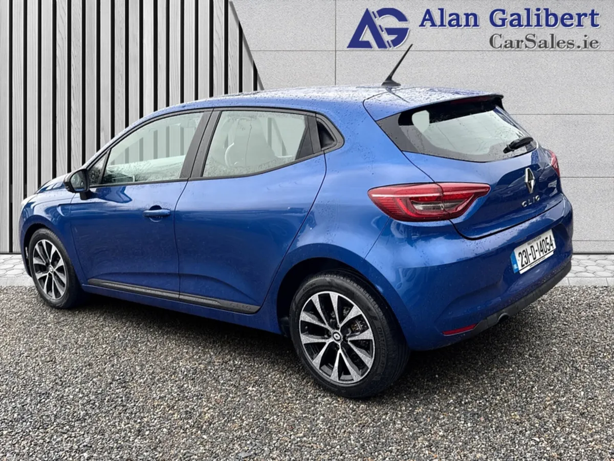 Renault Clio EVOLUTION 1.0 TCE  €76 PW - Image 2