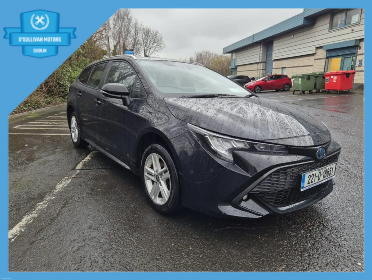 Toyota Corolla LUNA/2022/IRISH CAR/1.8 PETROL HYBR - Image 4