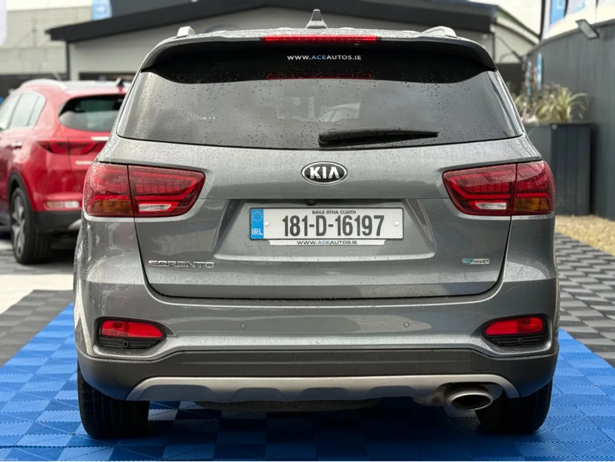 Kia Sorento K2 - 2.2 DIESEL - MANUAL - 7 SEATS - 1 - Image 4