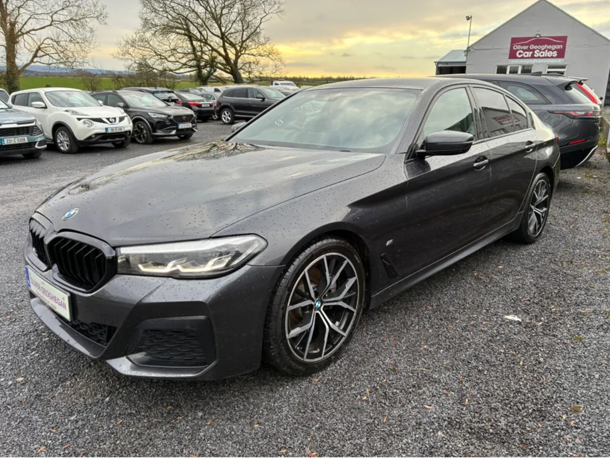 BMW 5-Series 520D M Sport AUTO (CREAM LEATHER) - Image 3
