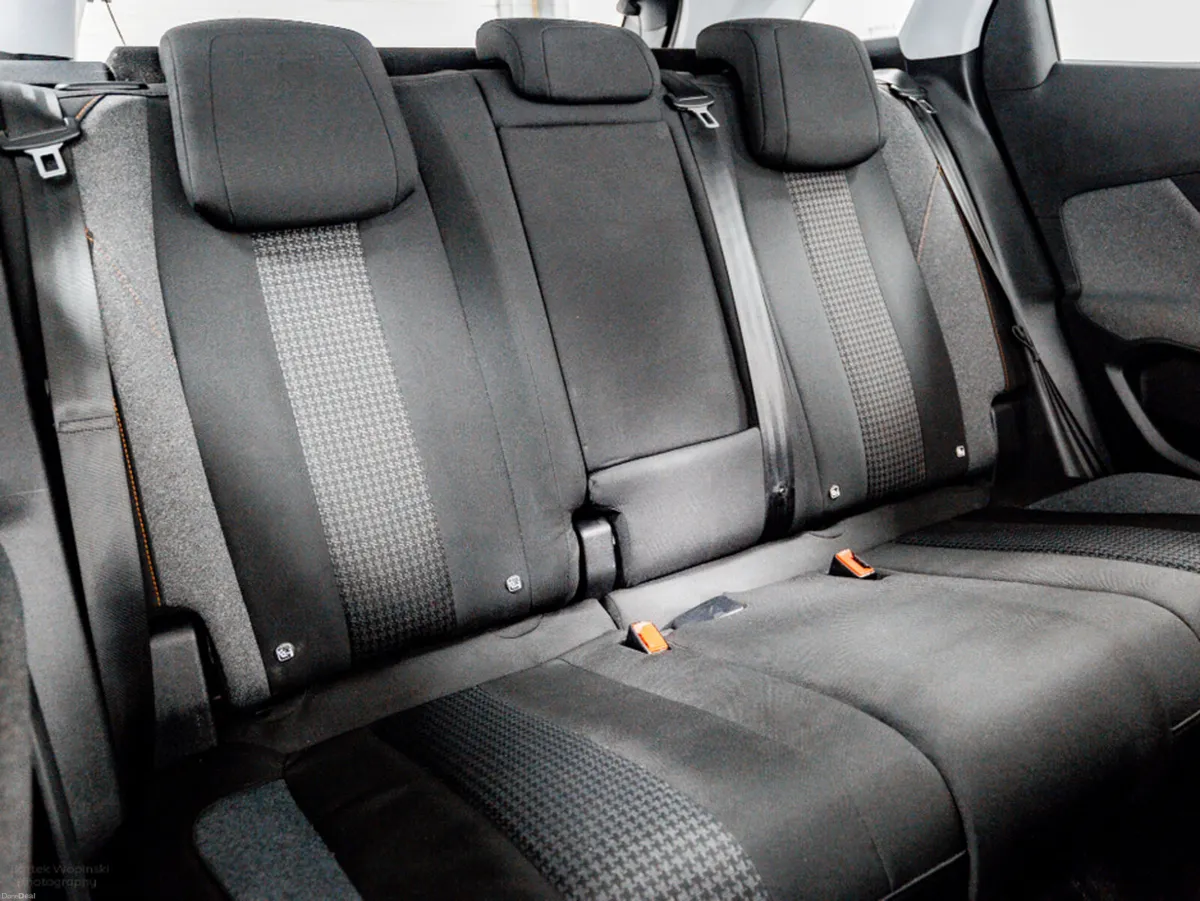 Peugeot 3008 Active 1.5 Diesel 130HP - Image 4