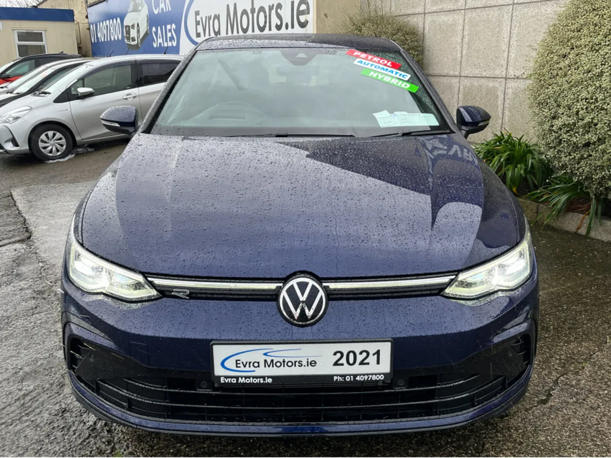 Volkswagen Golf E-TSI R-LINE AUTOMATIC HYBRID 1.5 - Image 2