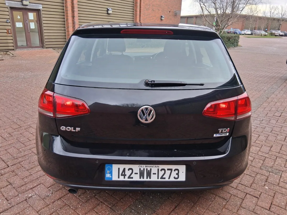 Volkswagen Golf - Image 4
