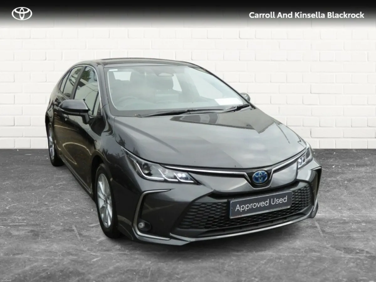 Toyota Corolla Hybrid Luna Saloon - Image 1