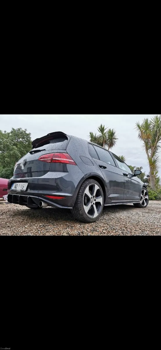 Volkswagen Golf 2014 - Image 1