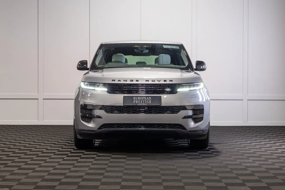 2025 Range Rover Sport P460e SE - Image 2