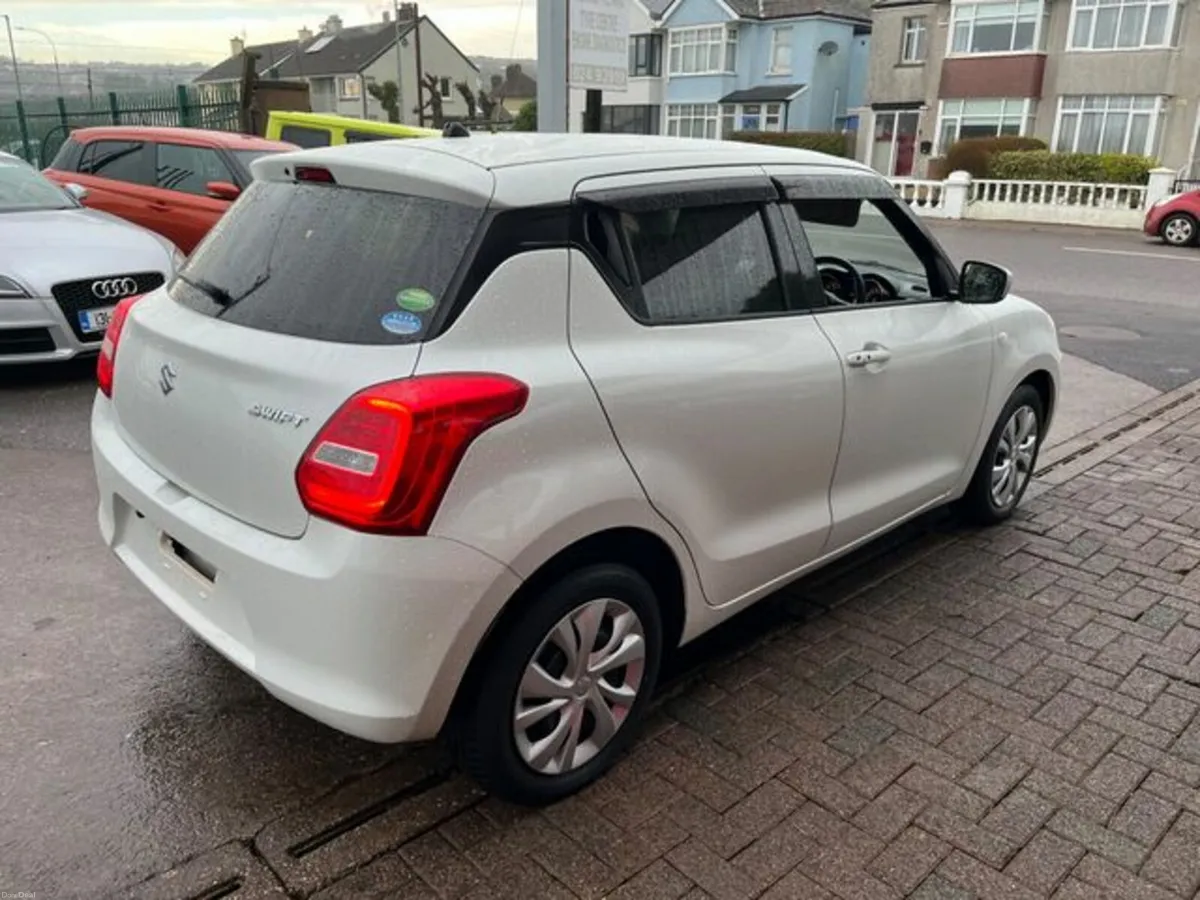 Suzuki Swift 1.2 automatic - Image 3