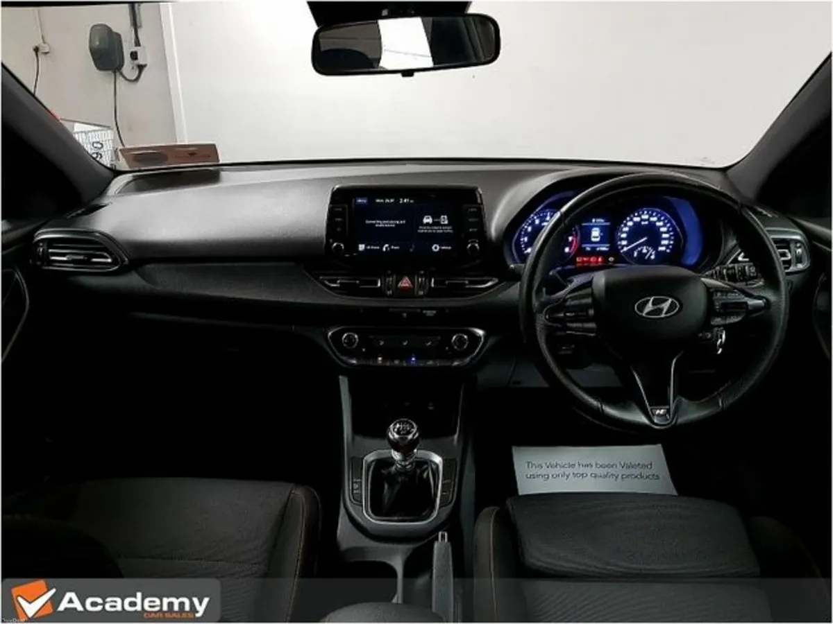 Hyundai i30 i 30 Petrol 5DR - Image 2