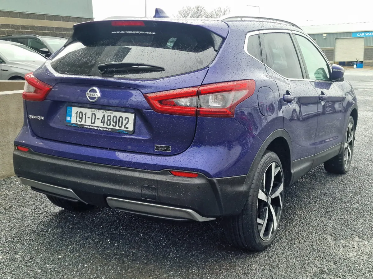 Nissan Qashqai 1.5 DCI (115) Tekna 5DR - Image 3