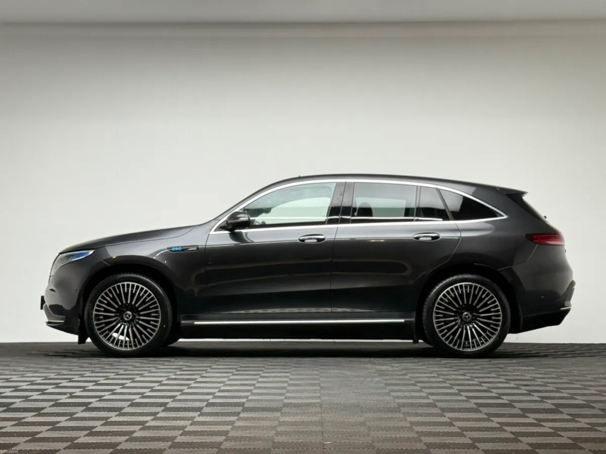 Mercedes-Benz EQC 400 AMG LINE PREMIUM 4MATIC *SUN - Image 4