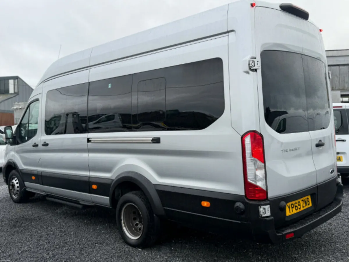 Ford Transit 460 TREND ECOBLUE - Image 3