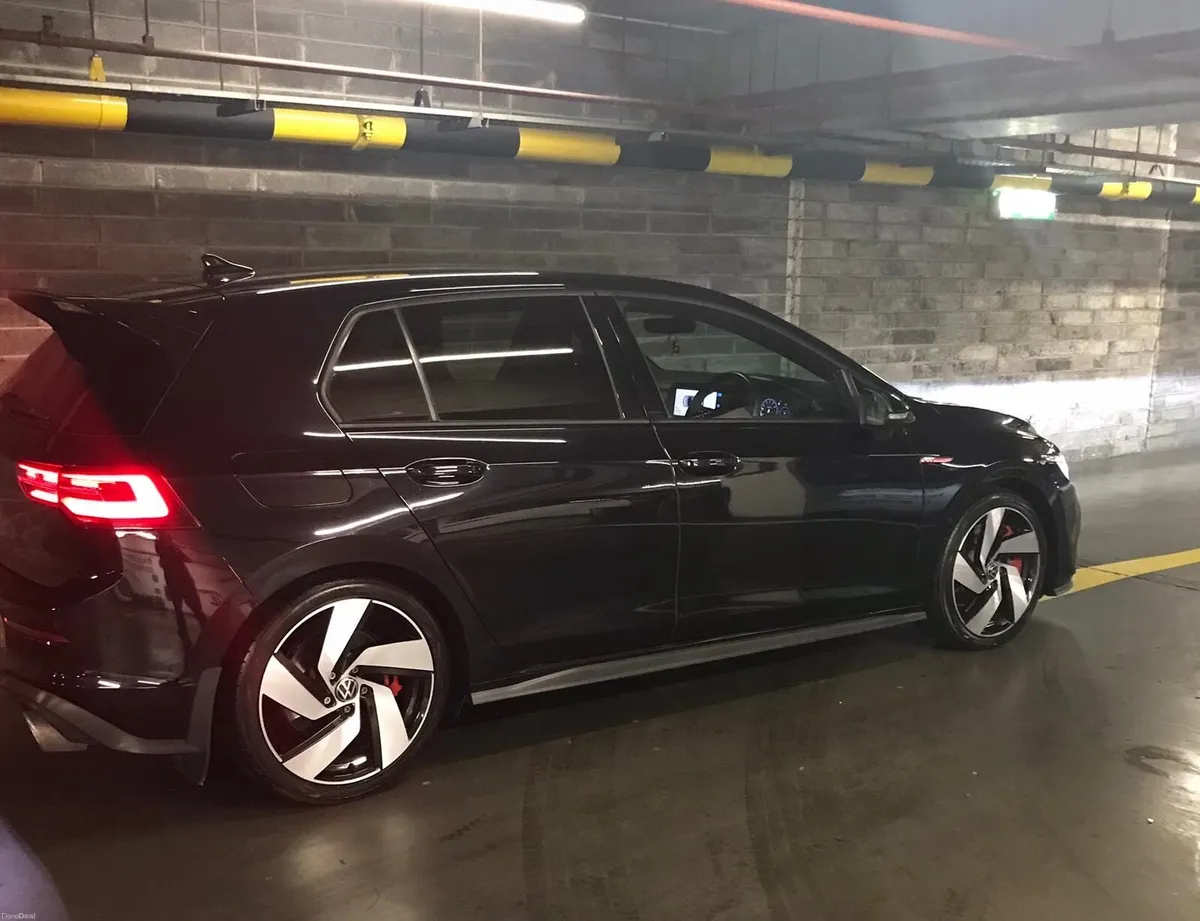 VW GOLF GTI CLUBSPORT - Image 2