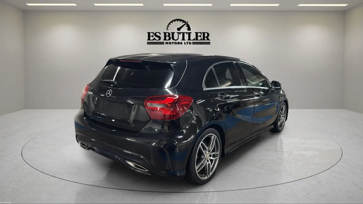 2016 Mercedes-Benz A180 1.6L AUTO AMG PREMIUM PLUS - Image 6
