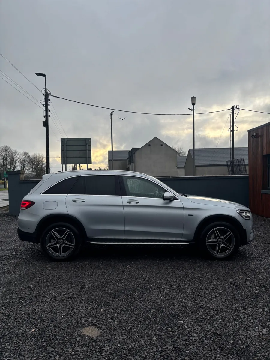 Mercedes-Benz GLC 2021 - Image 4