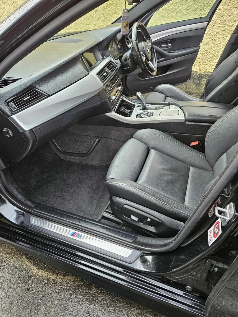 BMW 5-Series 2016 - Image 4