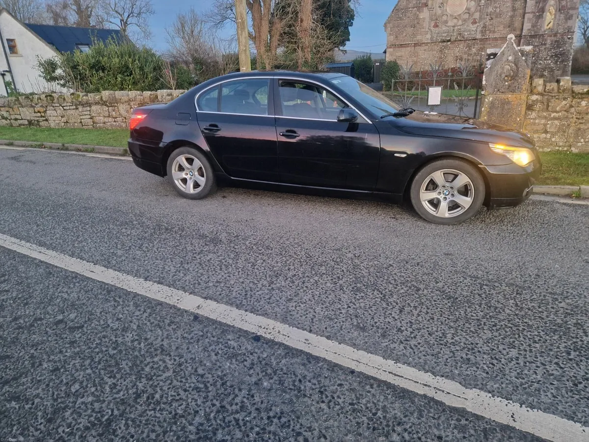 BMW 5-Series 2008 - Image 1