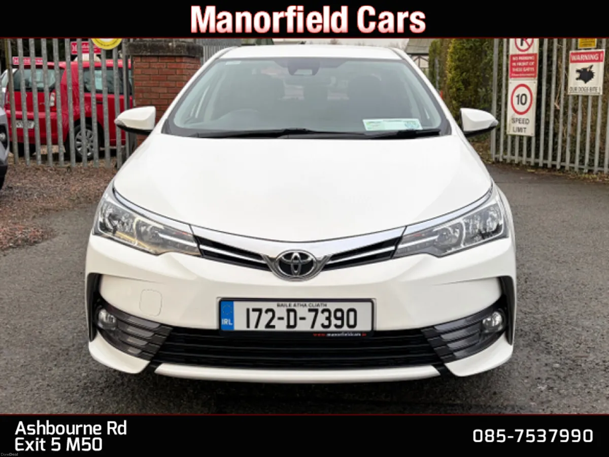 2017 172 Toyota Corolla Luna 1.33 Petrol Saloon - Image 3