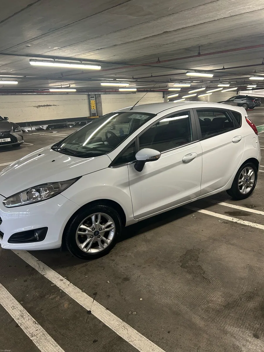 142 Ford Fiesta 1.0 Eco boost Zetec ONO - Image 3