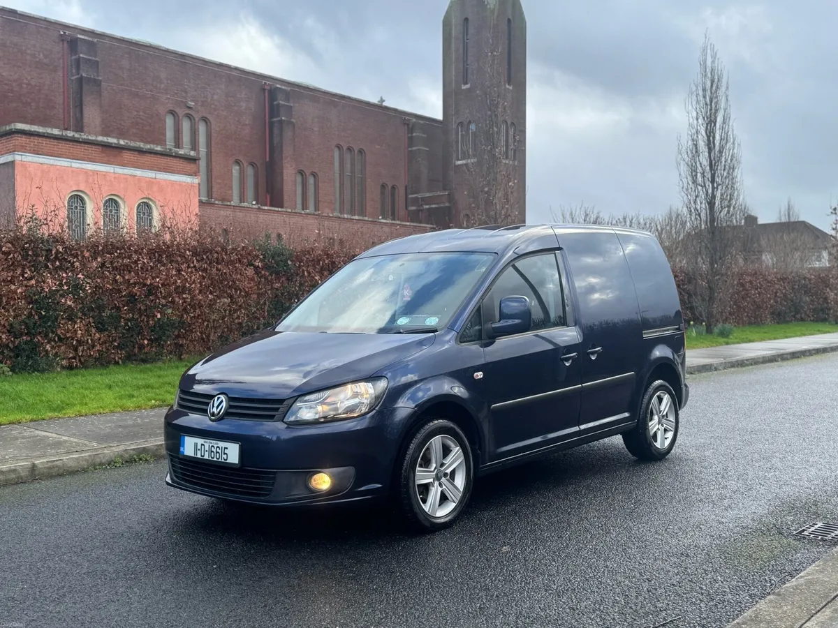 Volkswagen Caddy 1.6 Diesel, Automatic - Image 2