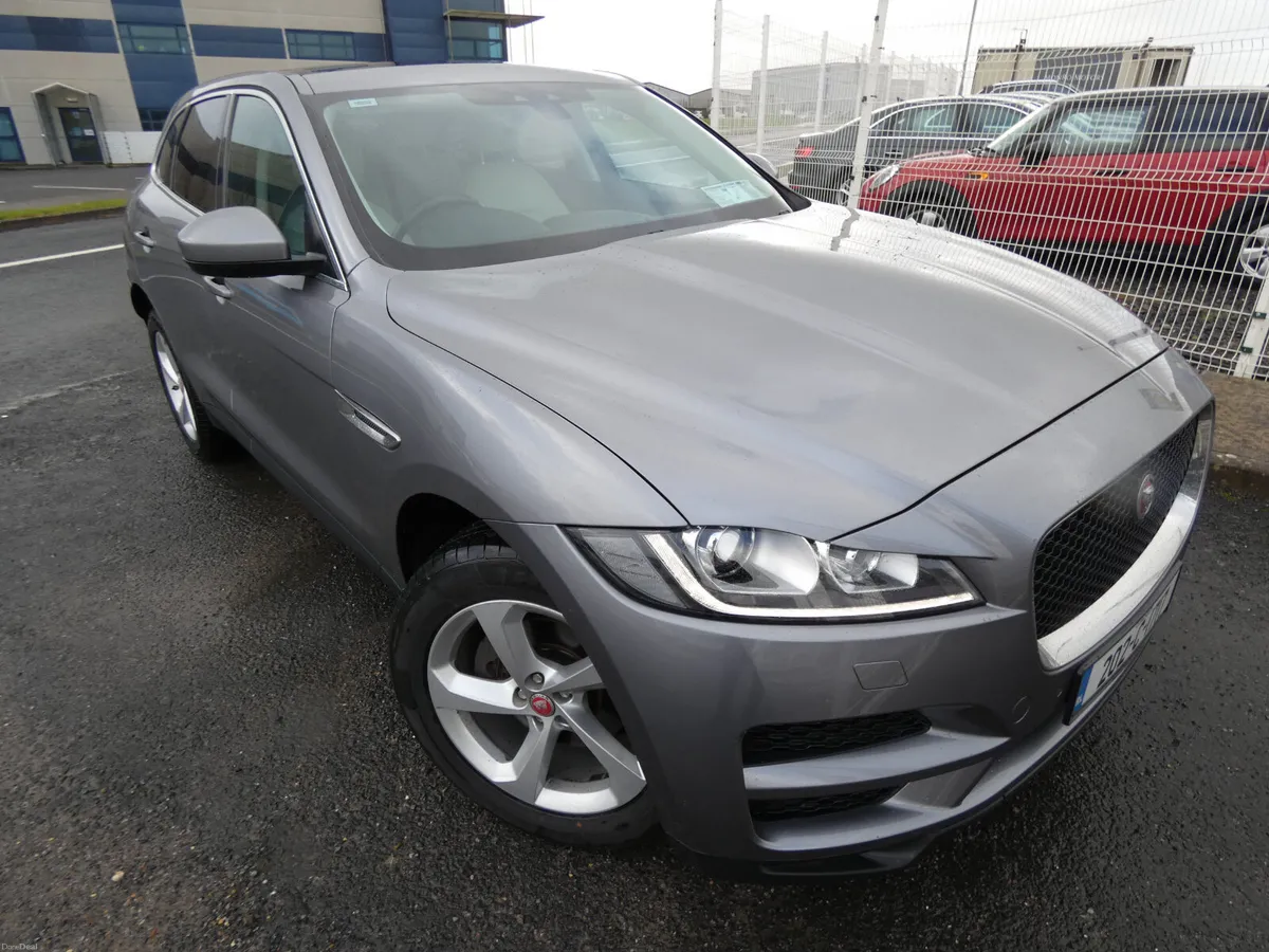 Jaguar F-Pace RWD 2.0 D 180PS Chequered Flag Auto - Image 4
