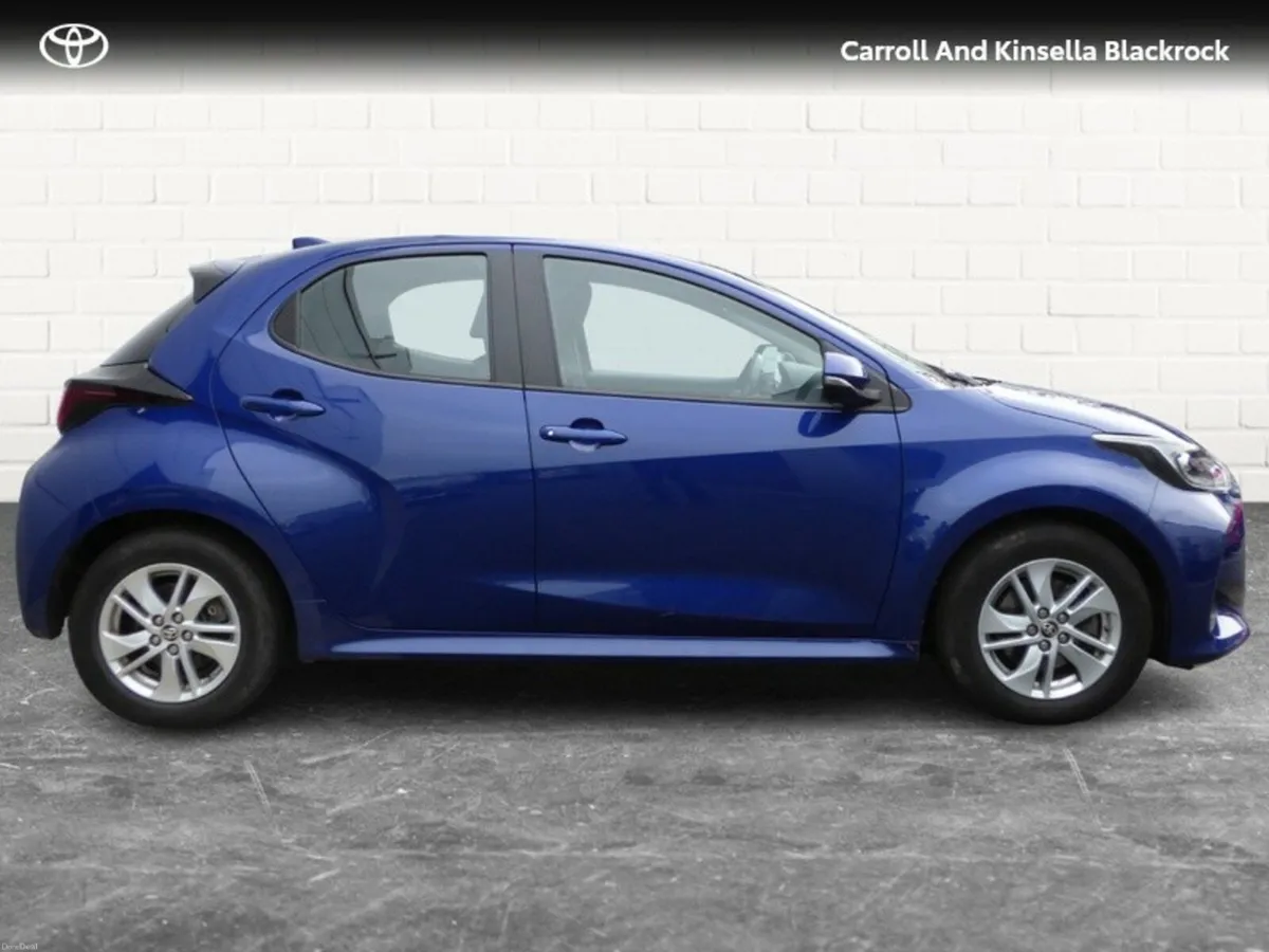 Toyota Yaris Hybrid Luna - Image 3