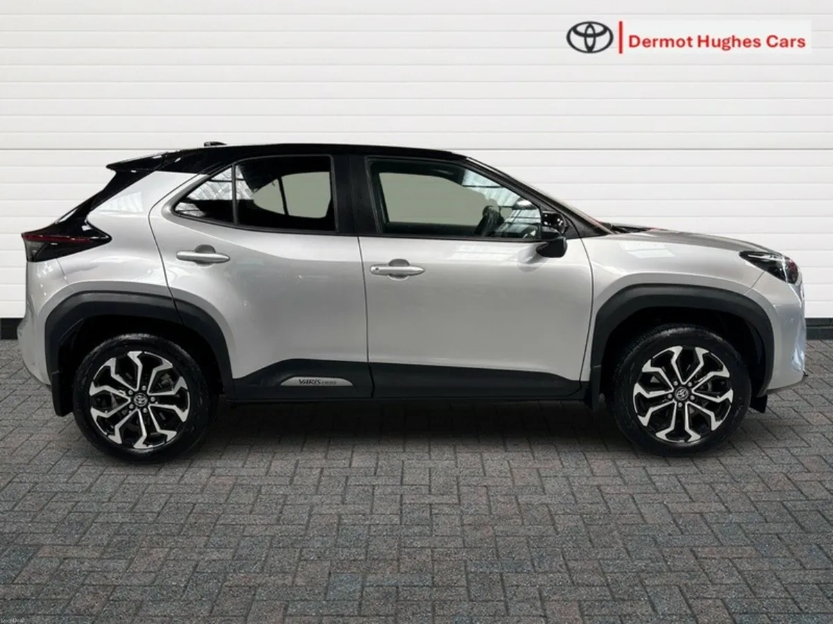 Toyota Yaris Cross LUNA SPORT 4DR AUTO - Image 3