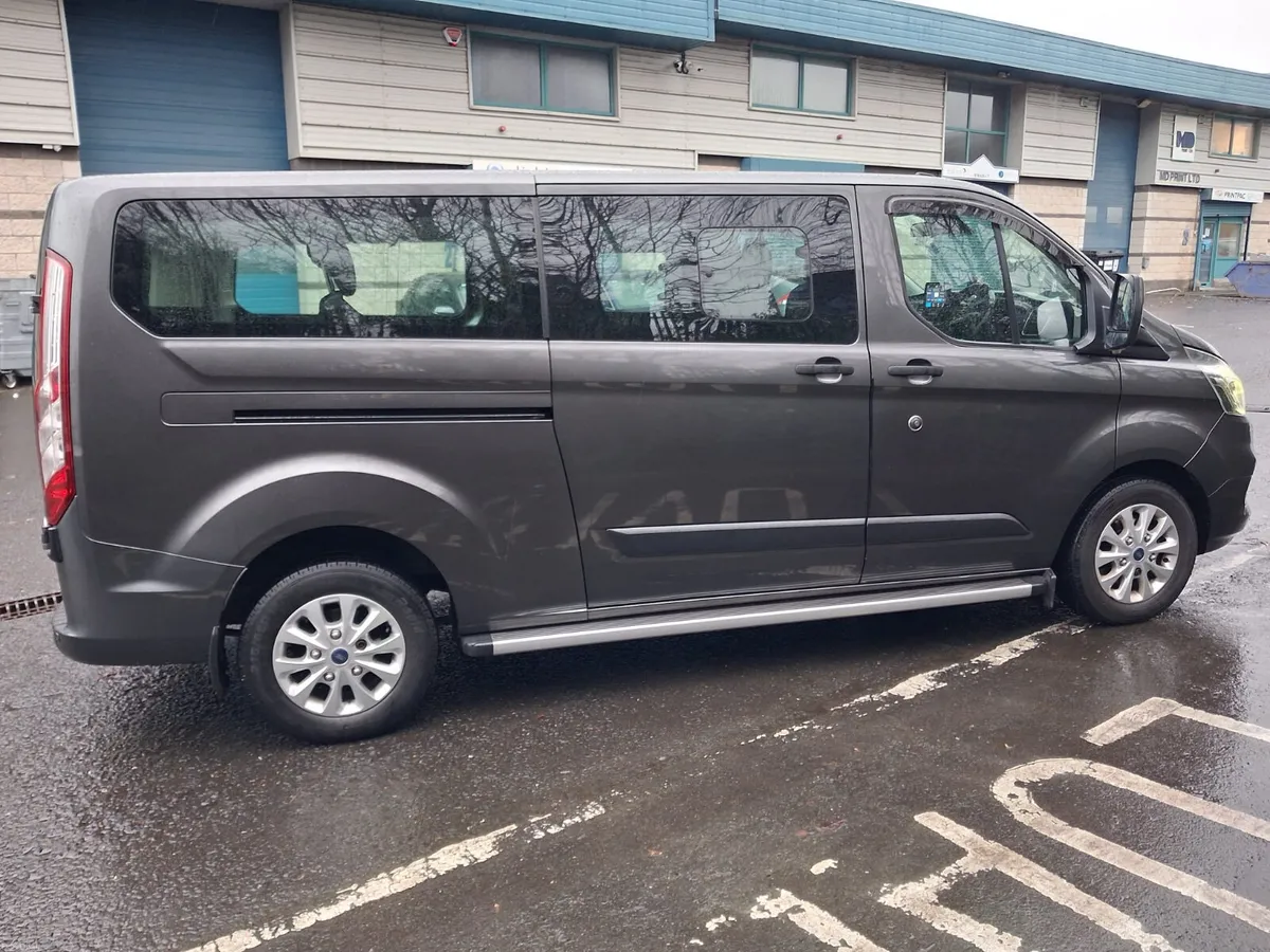 FORD TRANSIT CUSTOM/2021/AUTOMATIC/9 SEATER/WAV - Image 4