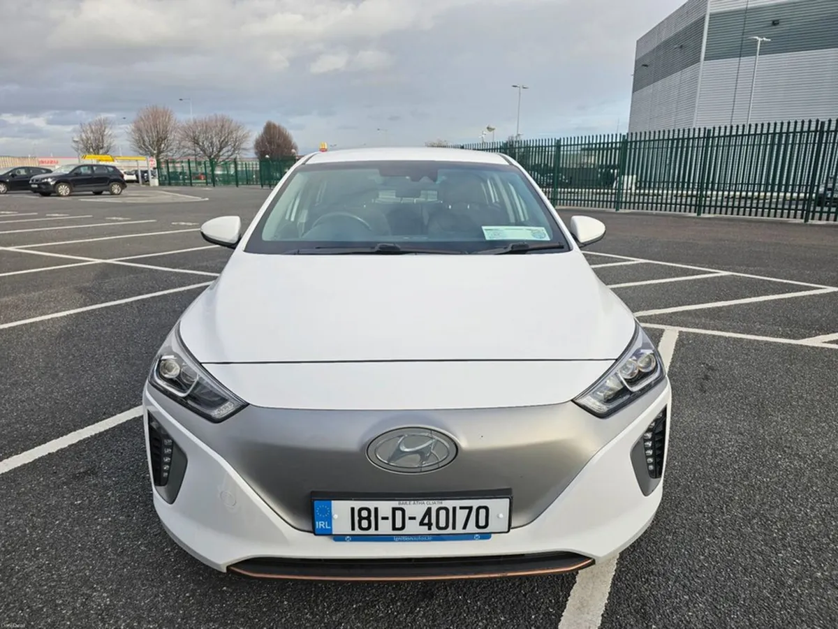 Hyundai IONIQ FULL E V, 200 KM RANGE, FULL DEALER - Image 3