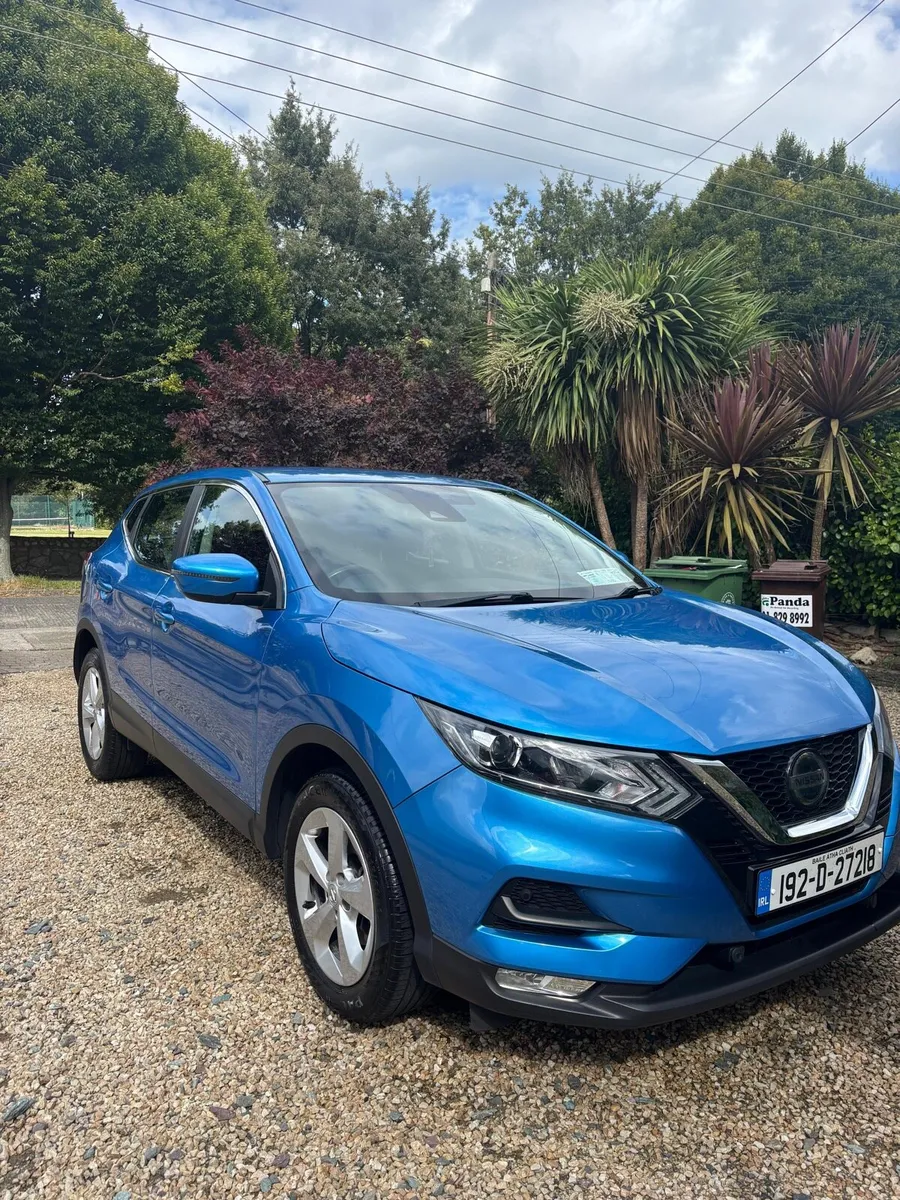 Nissan Qashqai 192 - Automatic - Image 2