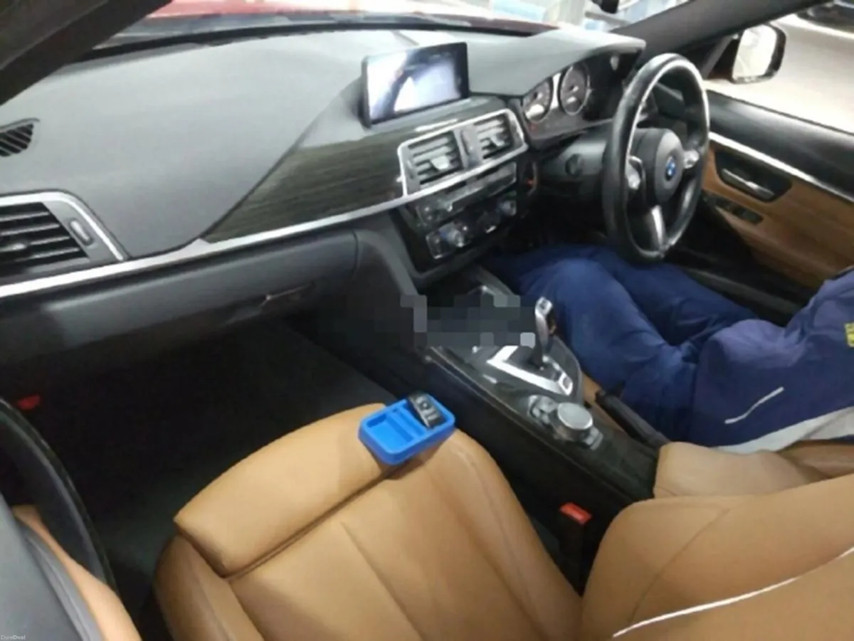 BMW 3-Series HEATED SEATS // CRUISE CONTROL // LEA - Image 4