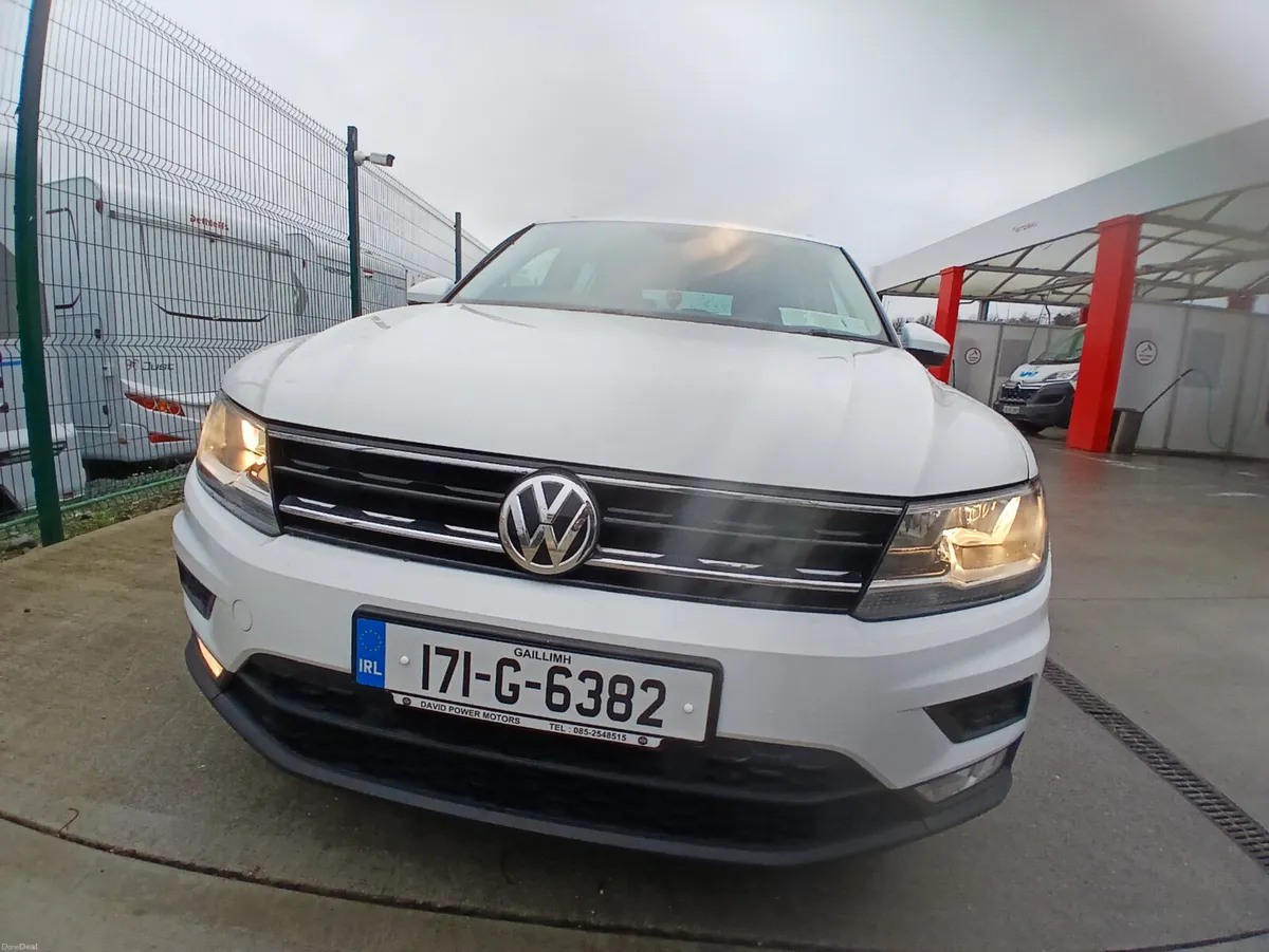 Volkswagen Tiguan 2017 - Image 4