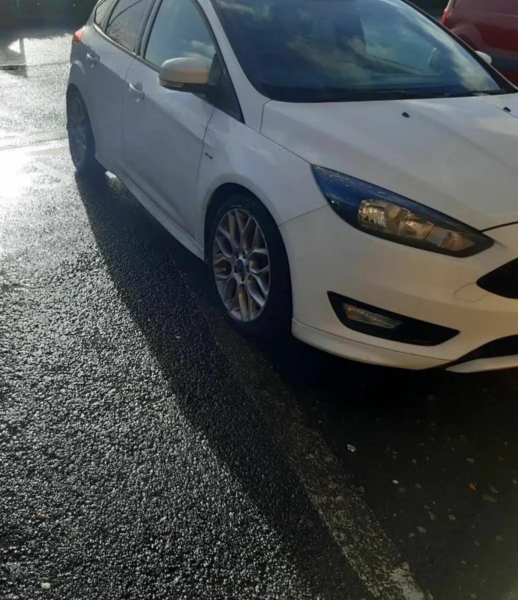 Ford Focus 2017 - Image 3