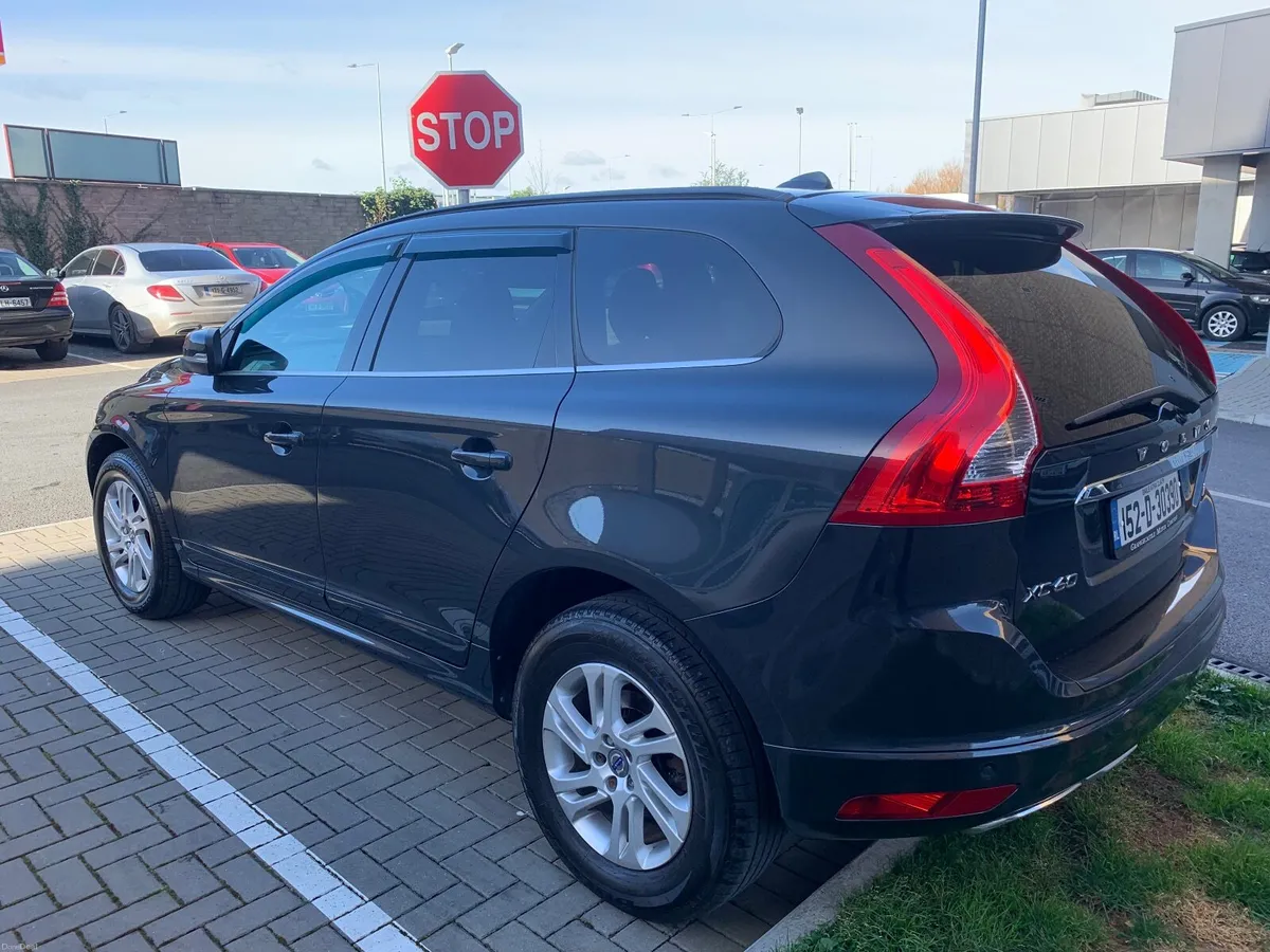 Volvo XC60 2015 - Image 2