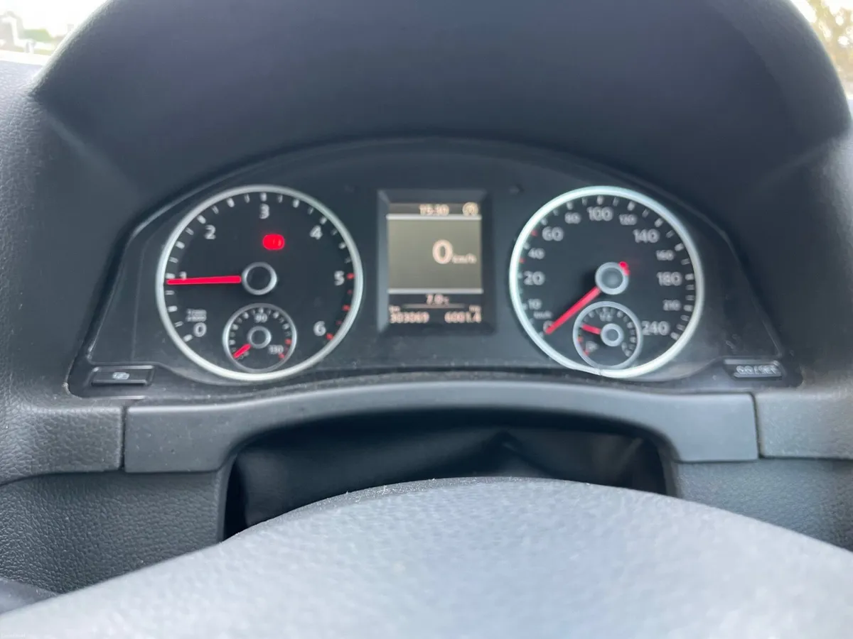 Volkswagen Tiguan 2012 - Image 1