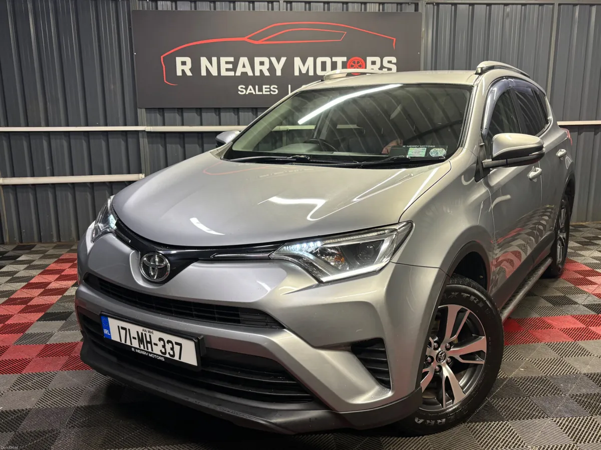 2017 Toyota RAV4 2.0 D-4D (143) 2WD LUNA - Image 1