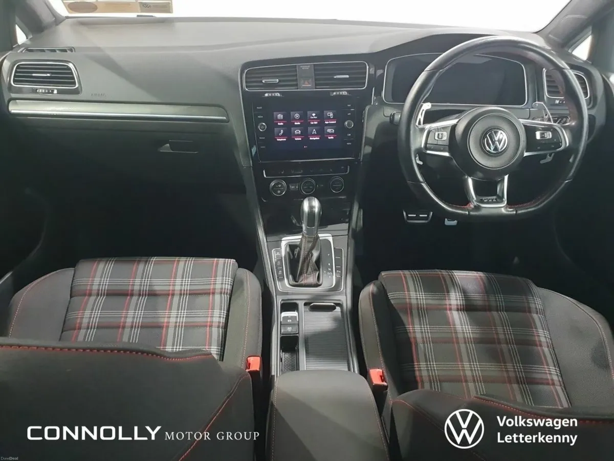 Volkswagen Golf 2.0 TSI 5DR 230HP GTI DSG - Image 4