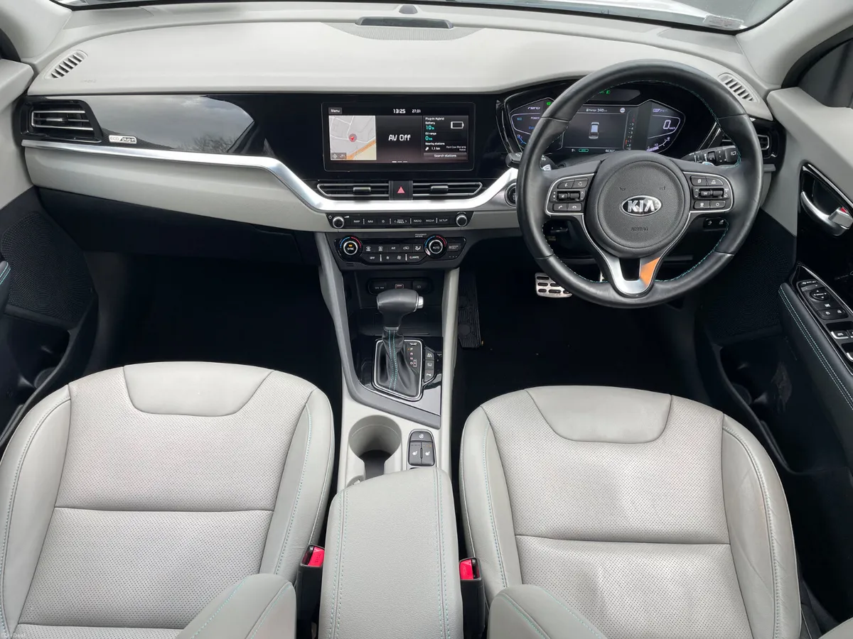 PHEV-APPLE PLAY-HEATED LEATHER-170TAX-NEW NCT - Image 3