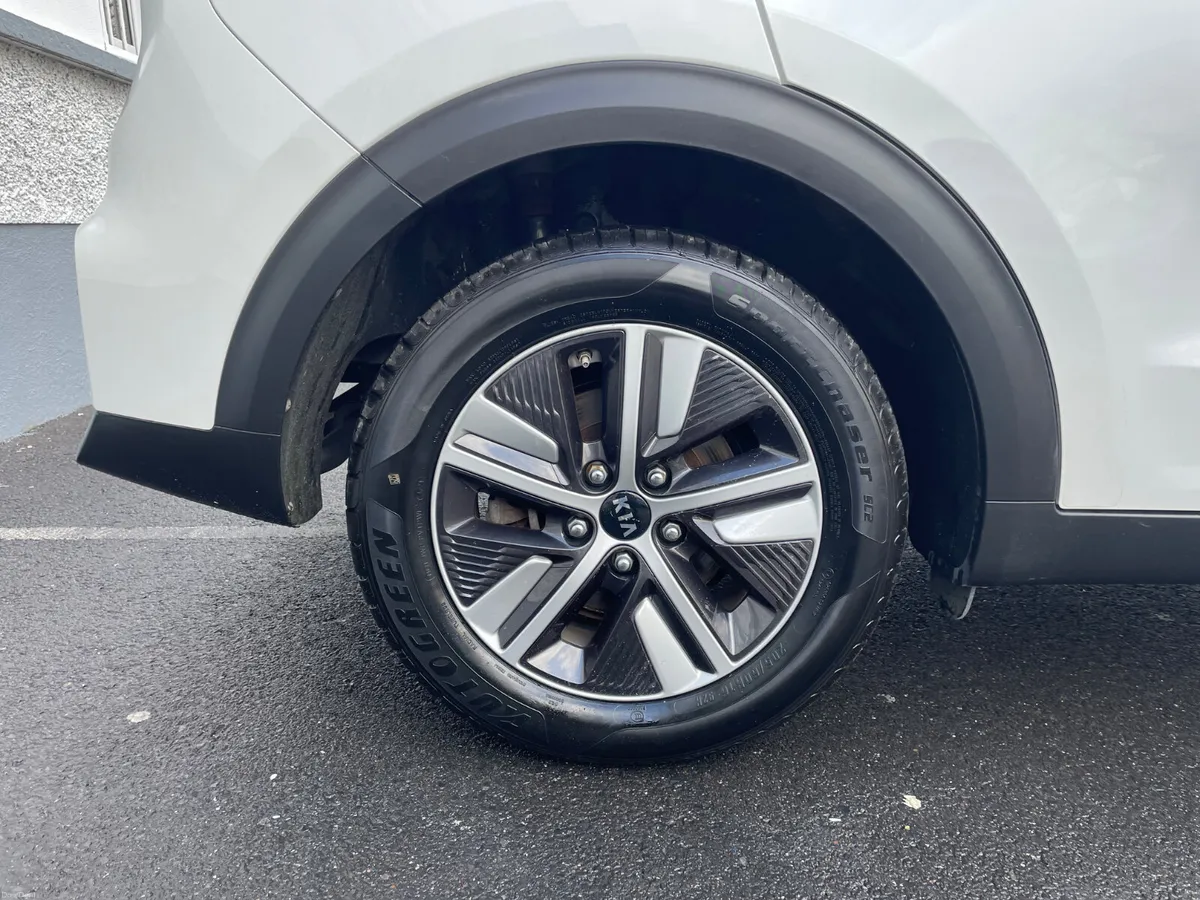 PHEV-APPLE PLAY-HEATED LEATHER-170TAX-NEW NCT - Image 2