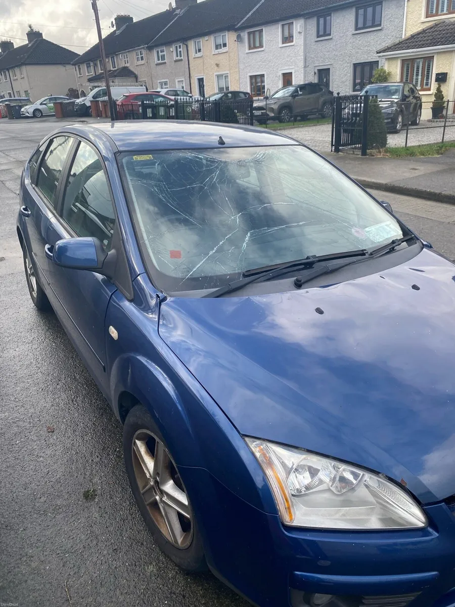 Ford Focus 2008 selling for parts - Image 4