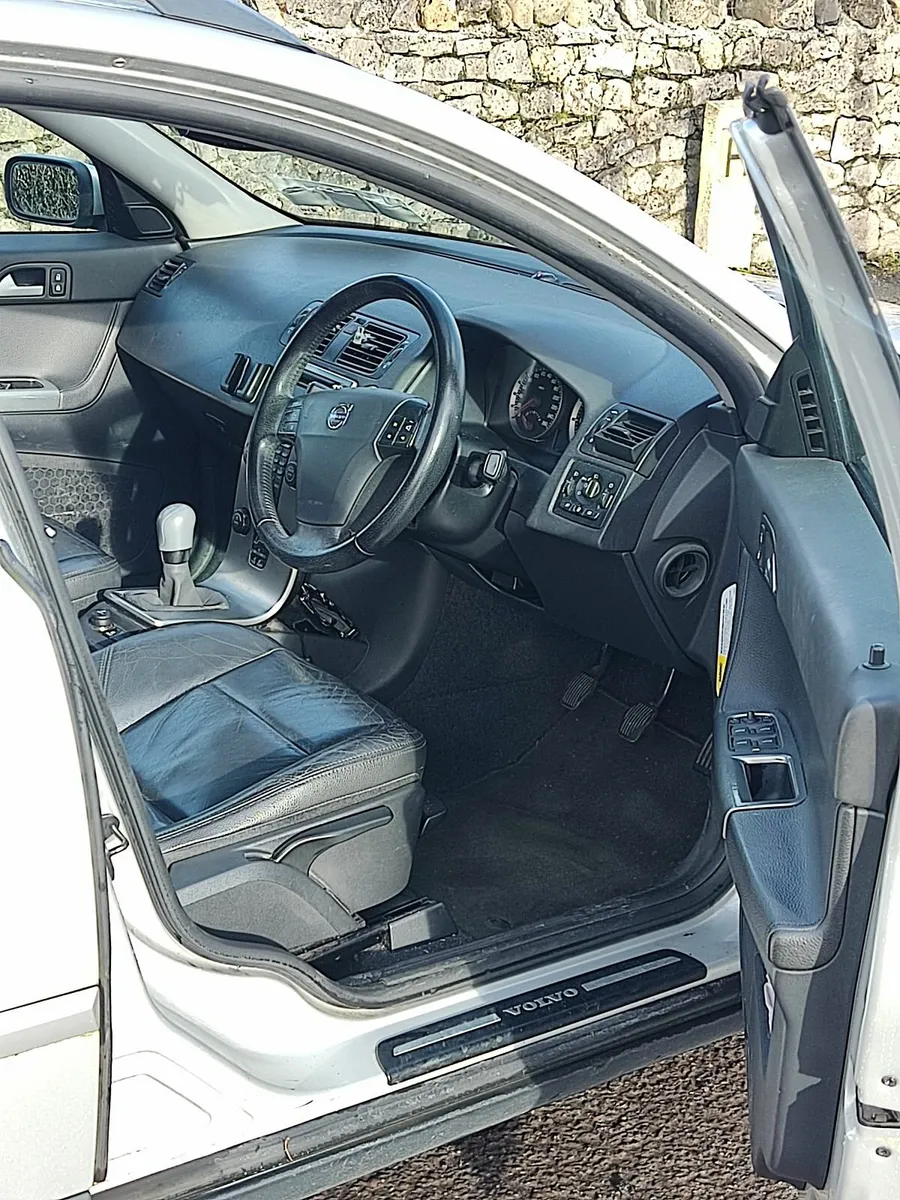 Volvo V50 2005 - Image 4