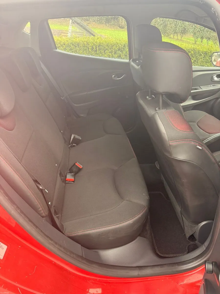 Renault Clio - Image 4