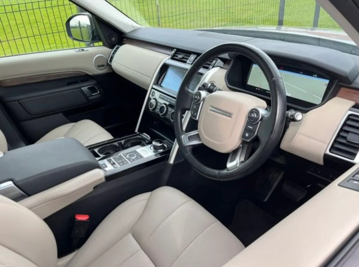Land Rover Discovery HSE 3.0 *N1* *5 seat* - Image 4