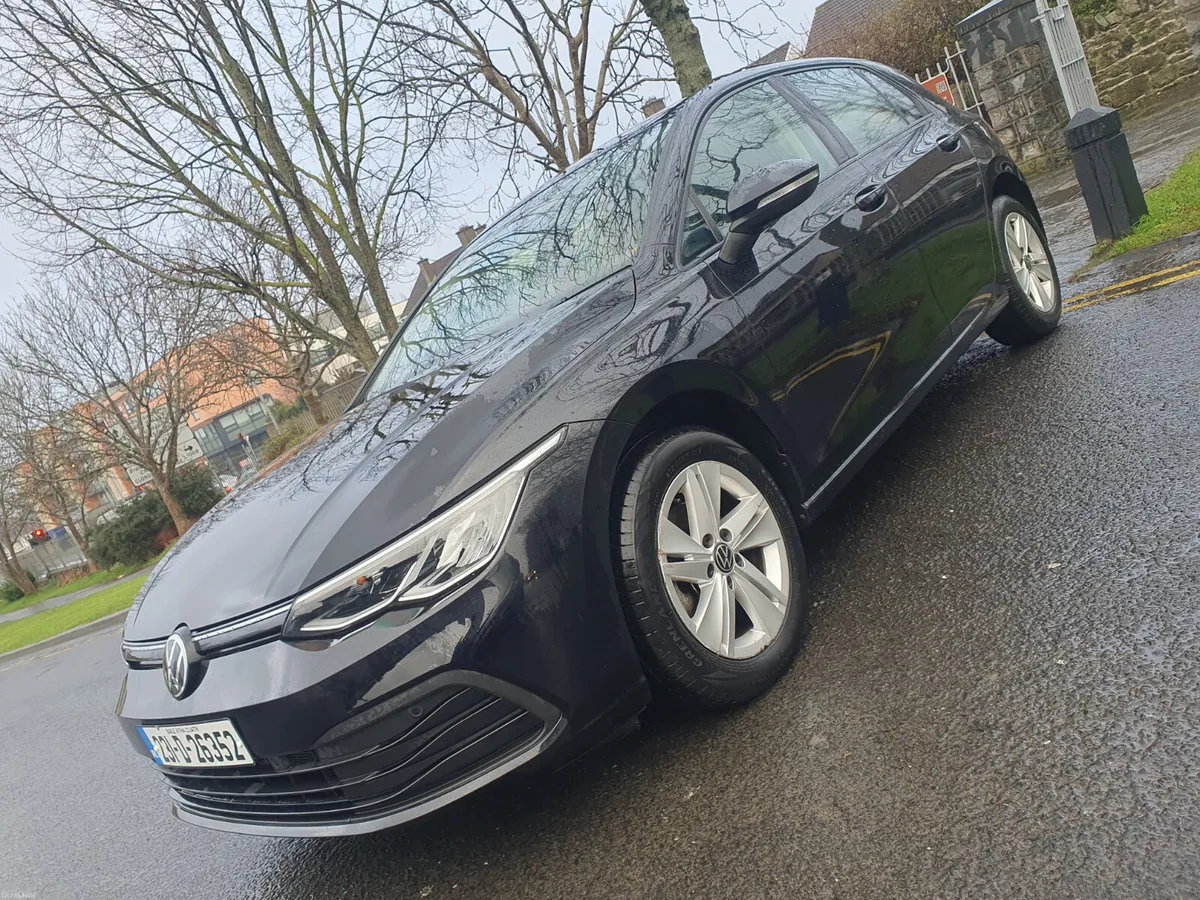 Volkswagen Golf 2023 eTSI , Hybrid , Automatic - Image 3