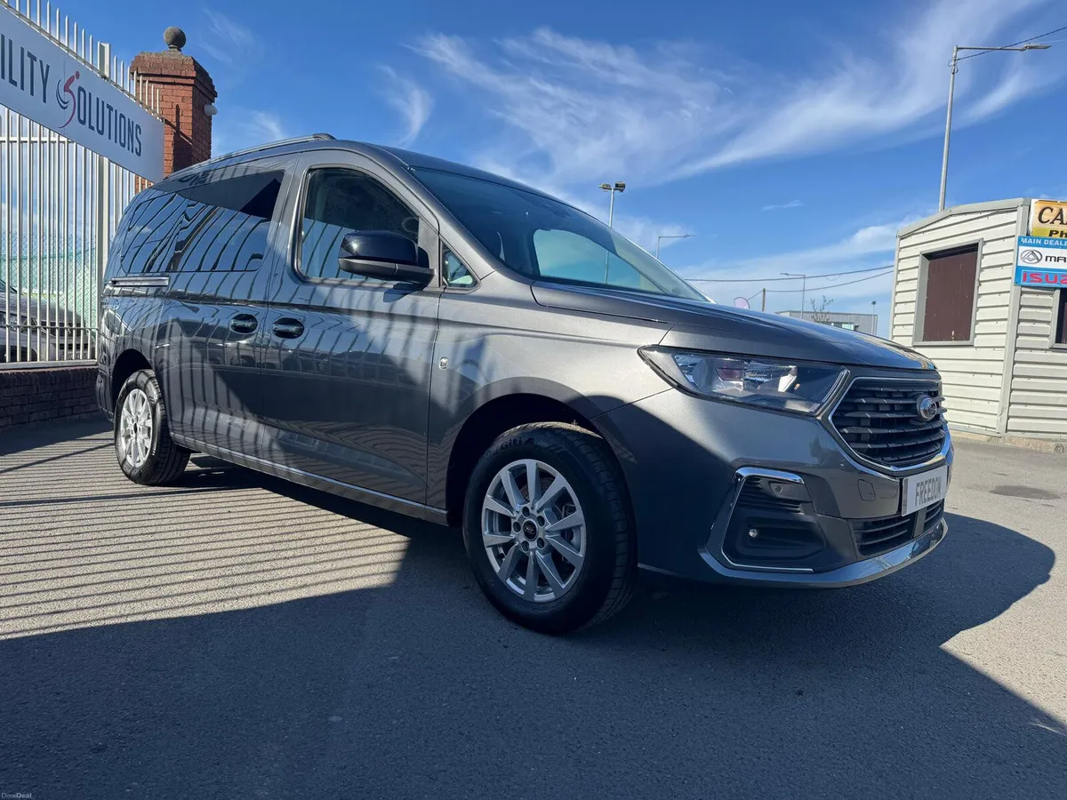 2025 Ford Grand Tourneo Connect Freedom 7s+wc taxi - Image 3