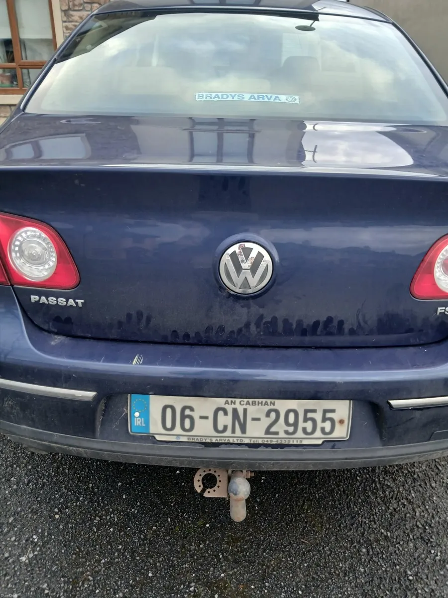 Volkswagen Passat 2006 - Image 2