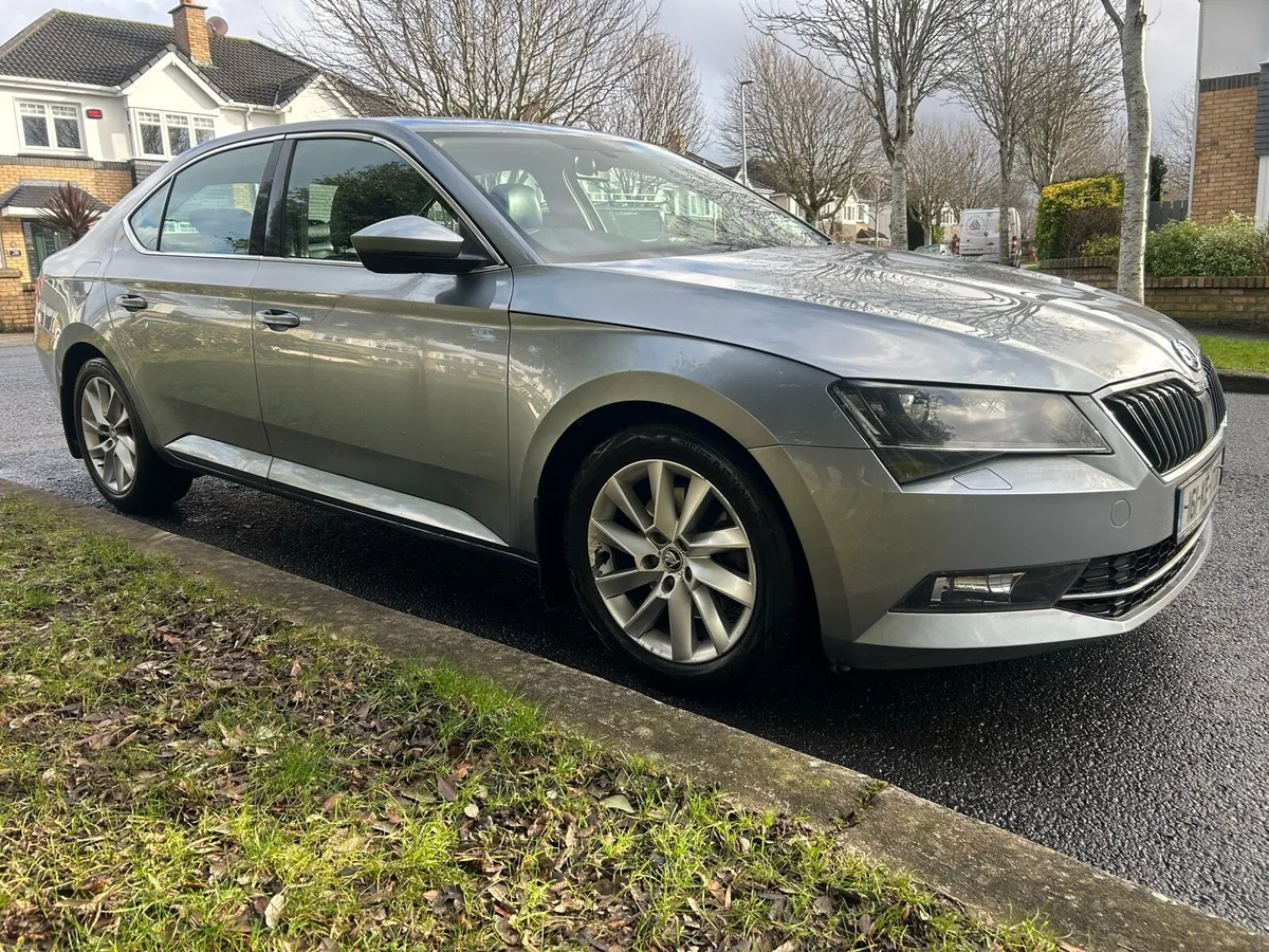 Skoda Superb Automatic 1.6 Diesel - Image 1