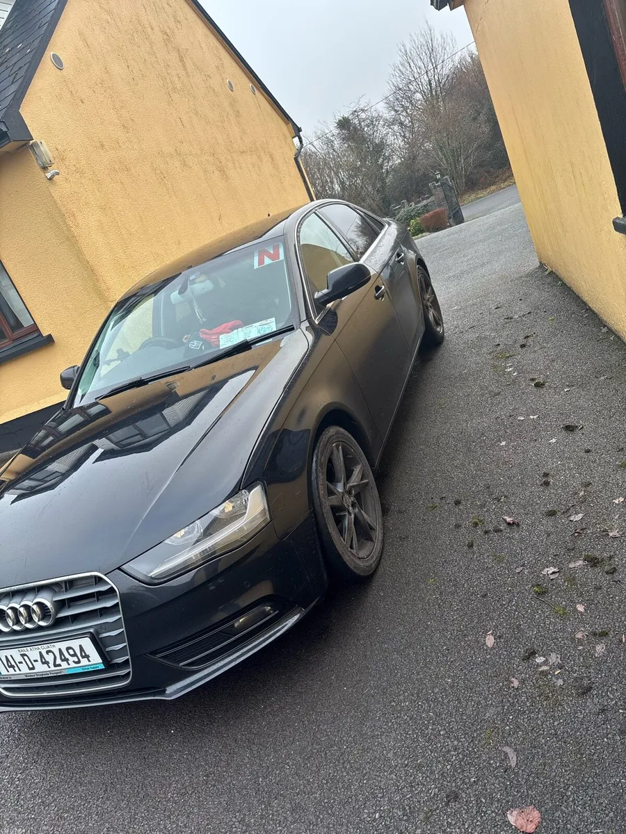 Audi A4 2014 - Image 2
