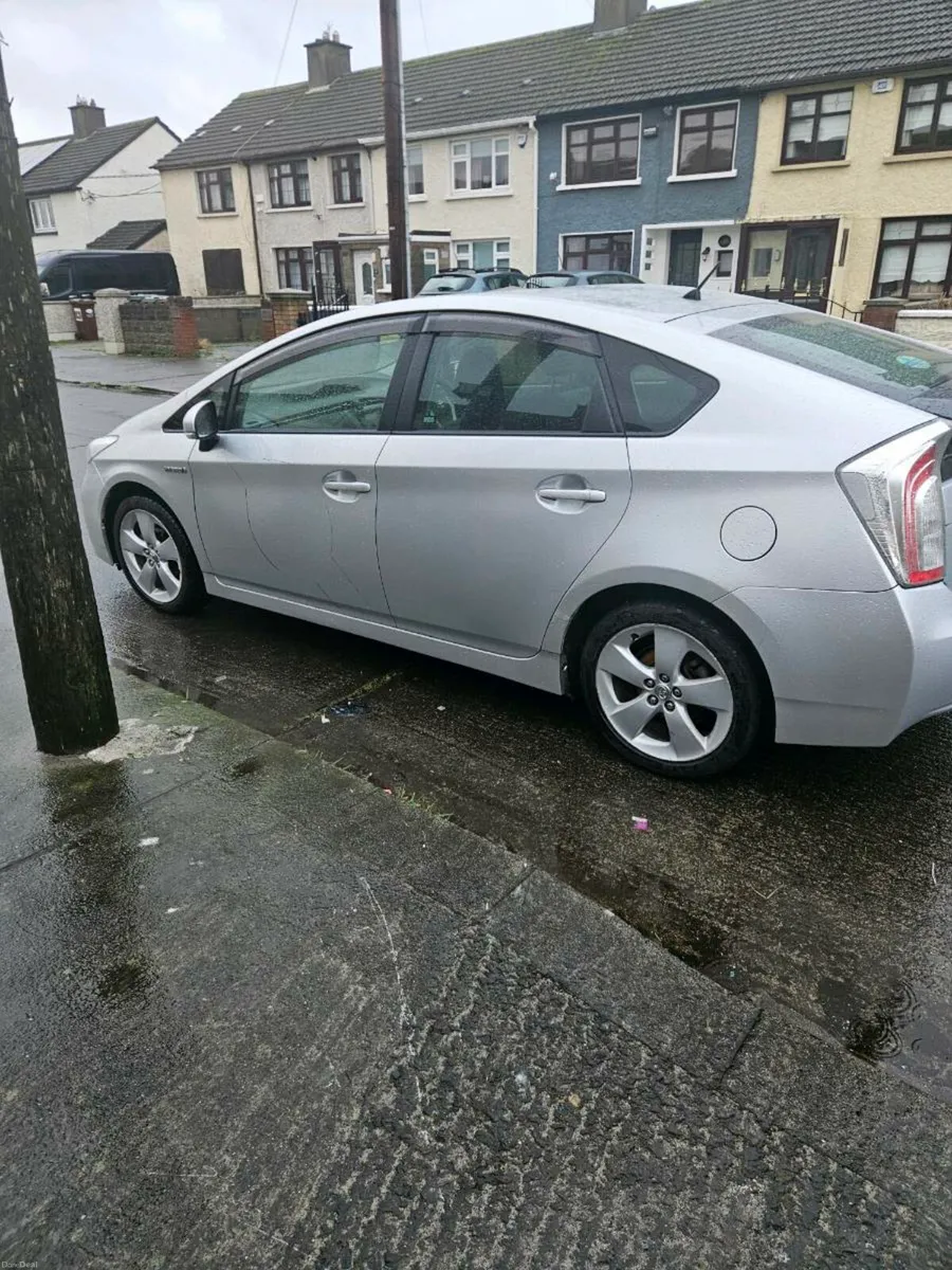 Toyota prius hybrid for sale 161 - Image 4