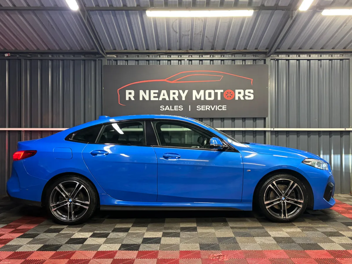 2022 221 BMW 2-Series 218D M-Sport Plus Manual - Image 4