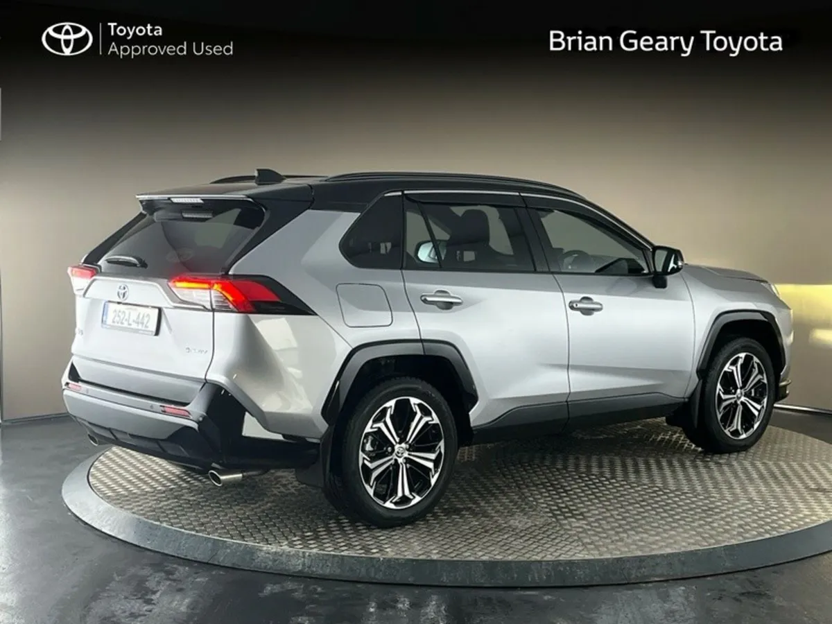 Toyota RAV4 PLUG-IN HYBRID SPORT - Image 2